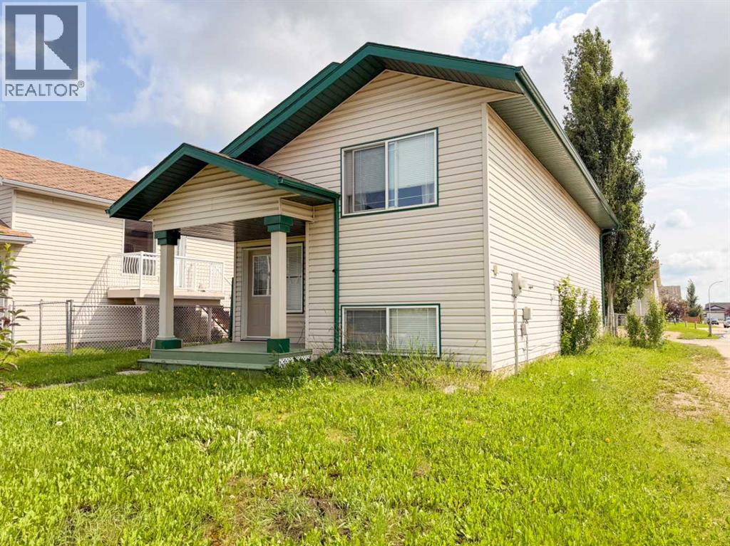 10761 74 Avenue Property Photo 2