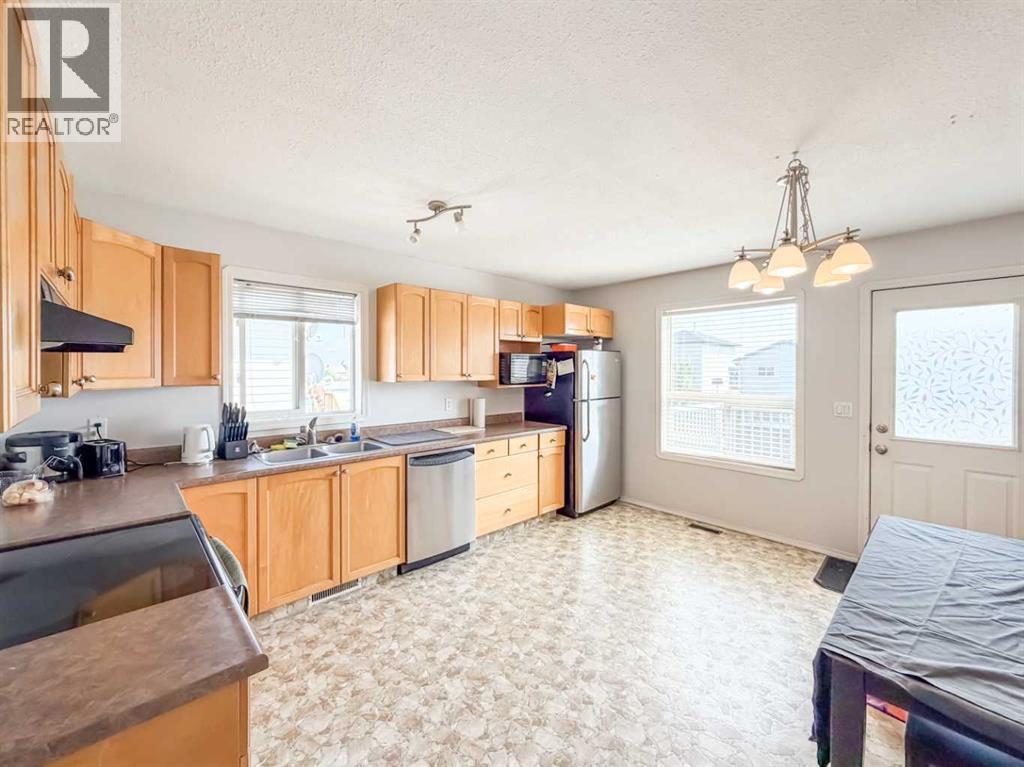 10761 74 Avenue Property Photo 8