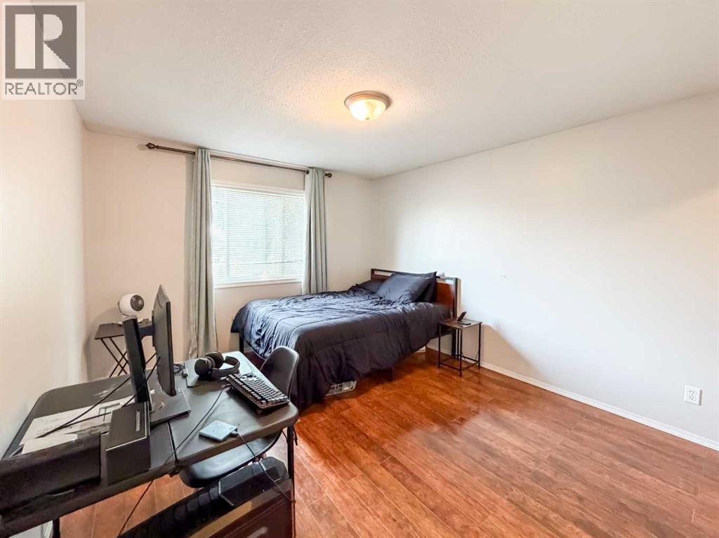 10761 74 Avenue Property Photo 11