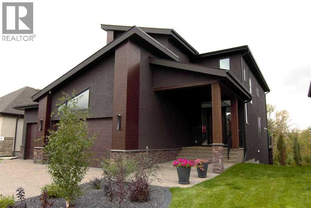 276 Cranbrook Point Se Property Photo 2