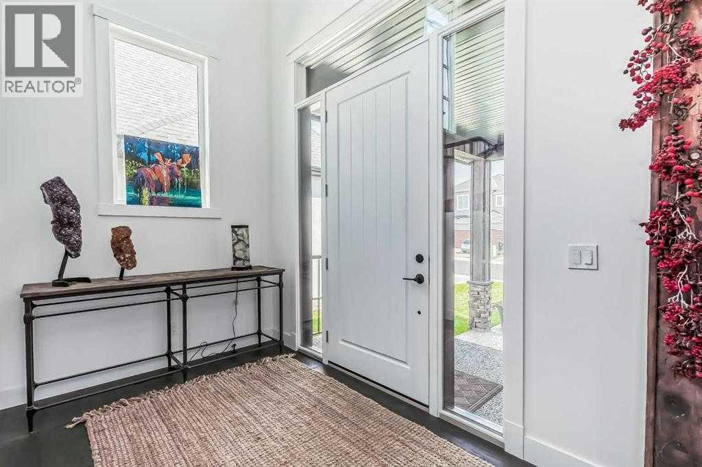 276 Cranbrook Point Se Property Photo 3