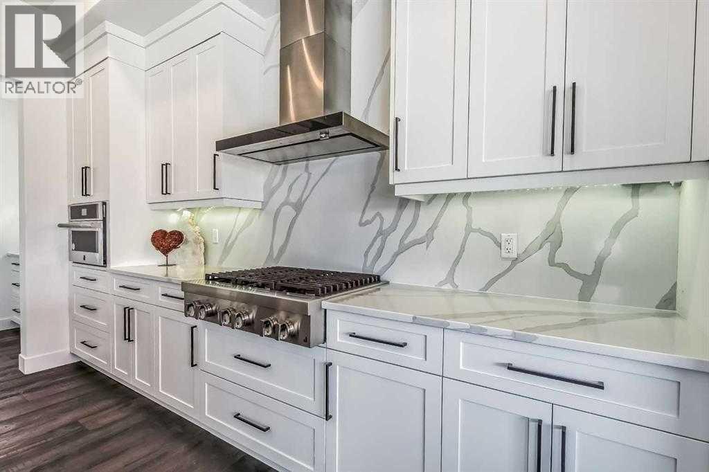 276 Cranbrook Point Se Property Photo 6