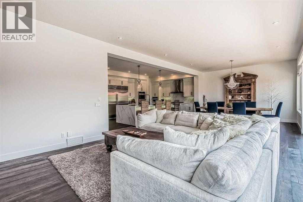 276 Cranbrook Point Se Property Photo 13