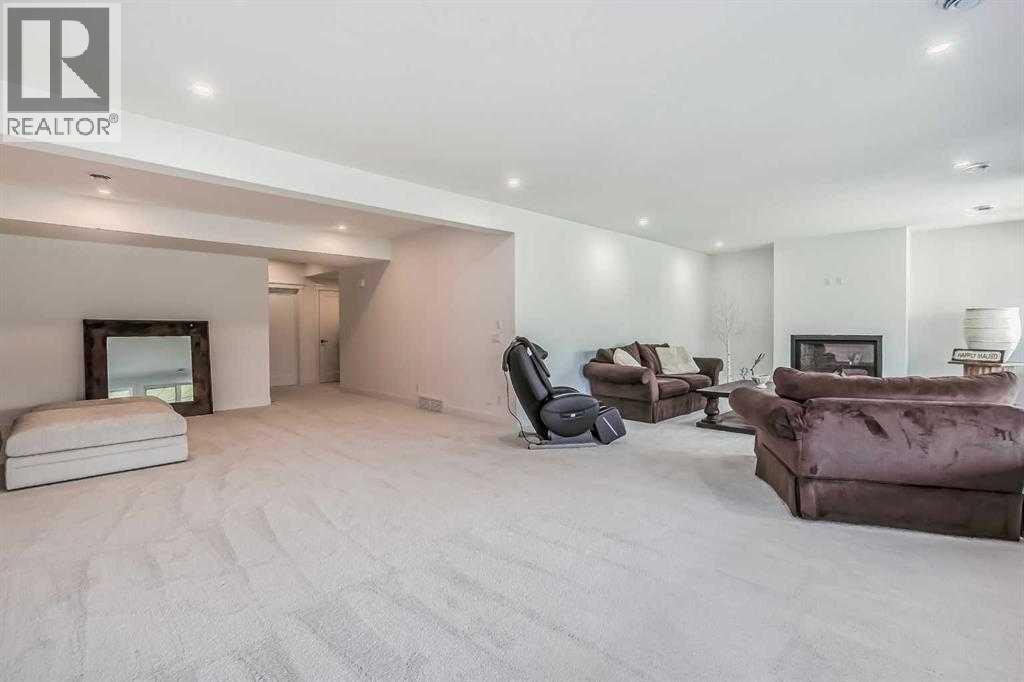 276 Cranbrook Point Se Property Photo 35