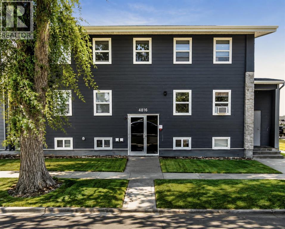 4816 52 Street Property Photo 1