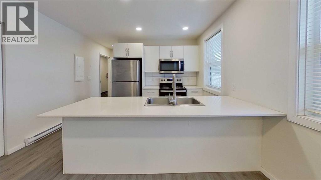4816 52 Street Property Photo 10
