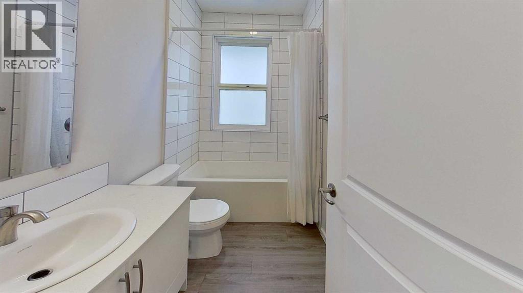 4816 52 Street Property Photo 18