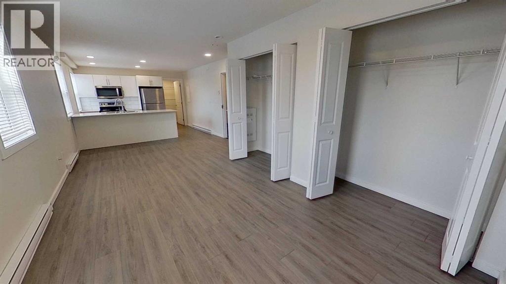 4816 52 Street Property Photo 34