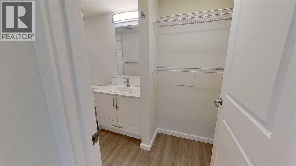 4816 52 Street Property Photo 43