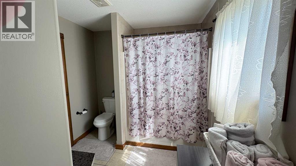 253 Westview Crescent Property Photo 14