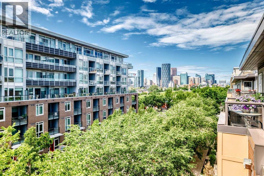 1010 Centre Avenue Northeast
