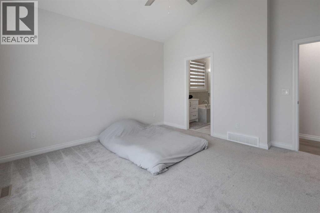 351 Baywater Common Sw Property Photo 12