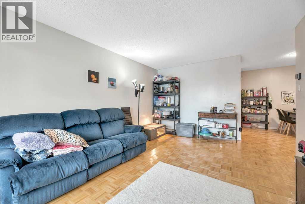 924 14 Avenue Southwest Property Photo 12
