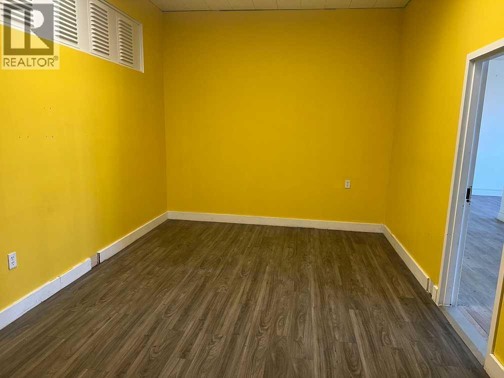 10001 101 Avenue Property Photo 9