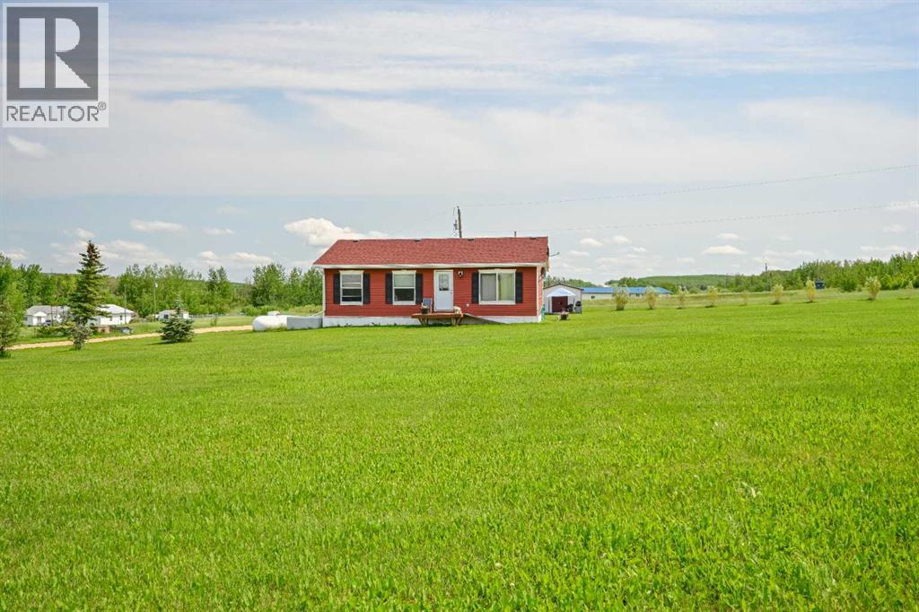 69005 Range Road 64 Property Photo 1