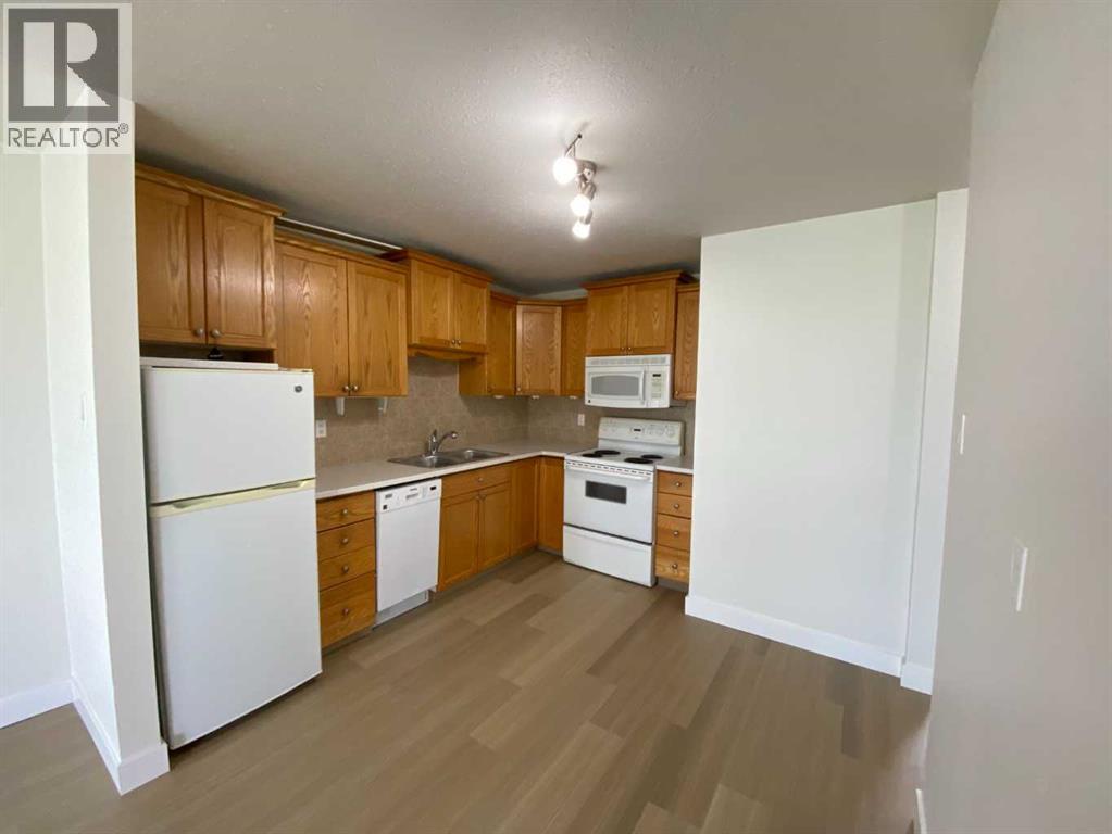 222 Mayor Magrath Drive North Property Photo 7