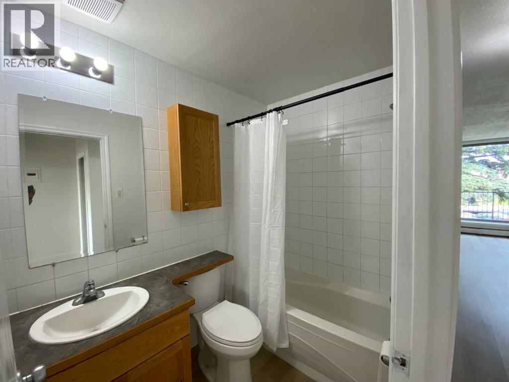 222 Mayor Magrath Drive North Property Photo 11