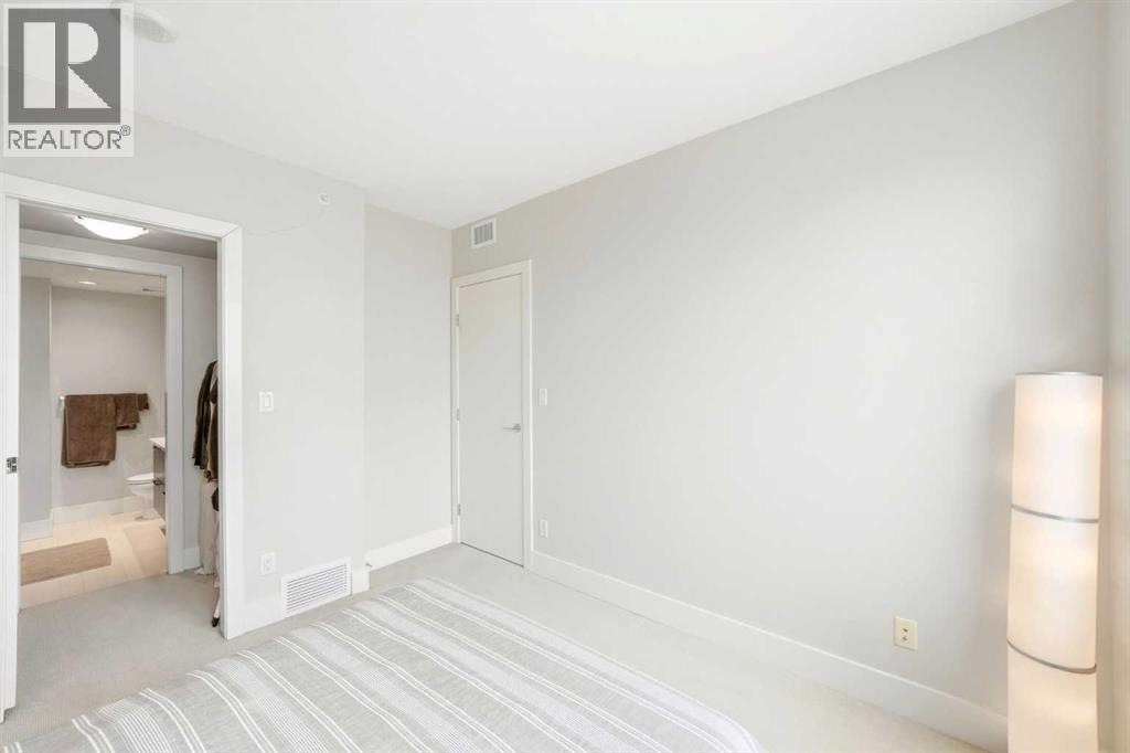 1111 10 Street Southwest Property Photo 15
