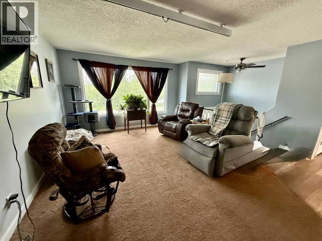178 Hansen Drive Property Photo 6