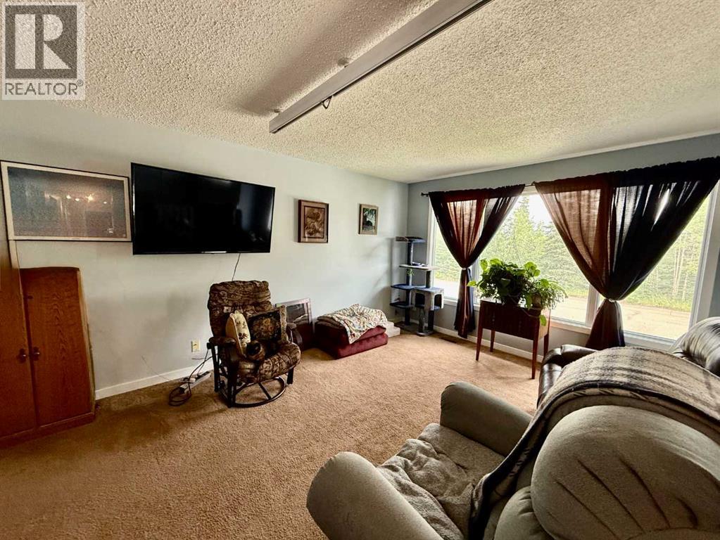 178 Hansen Drive Property Photo 7