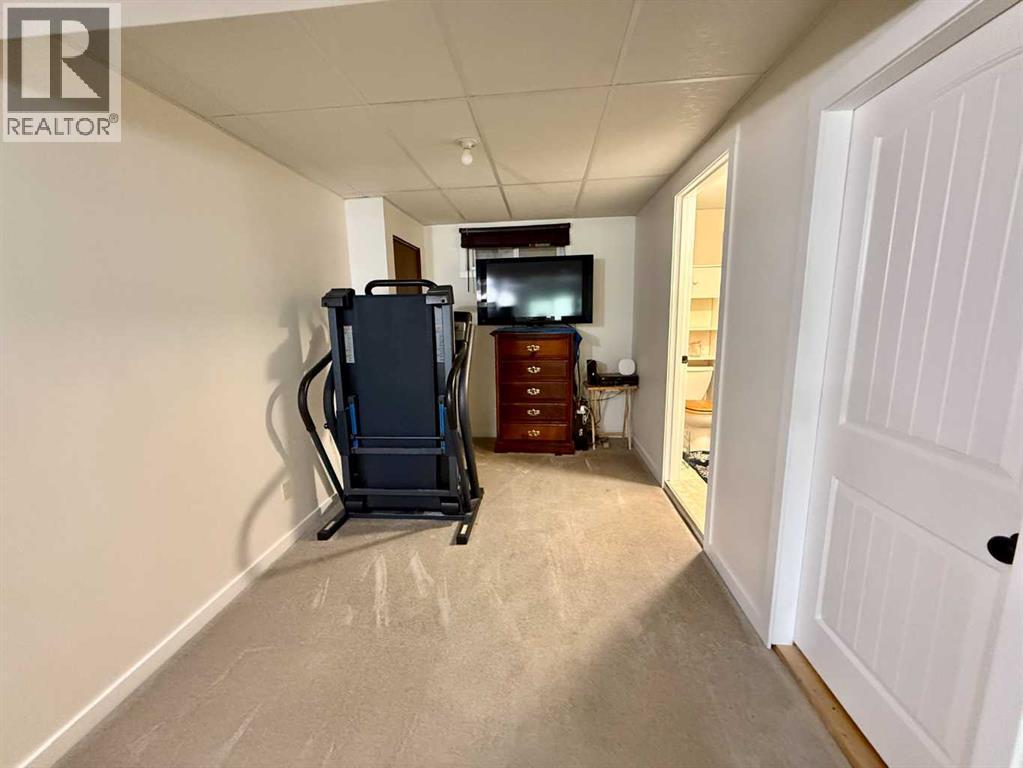 178 Hansen Drive Property Photo 14