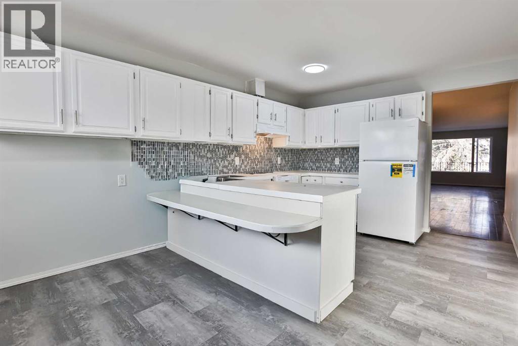 1108 10 Avenue N Property Photo 8