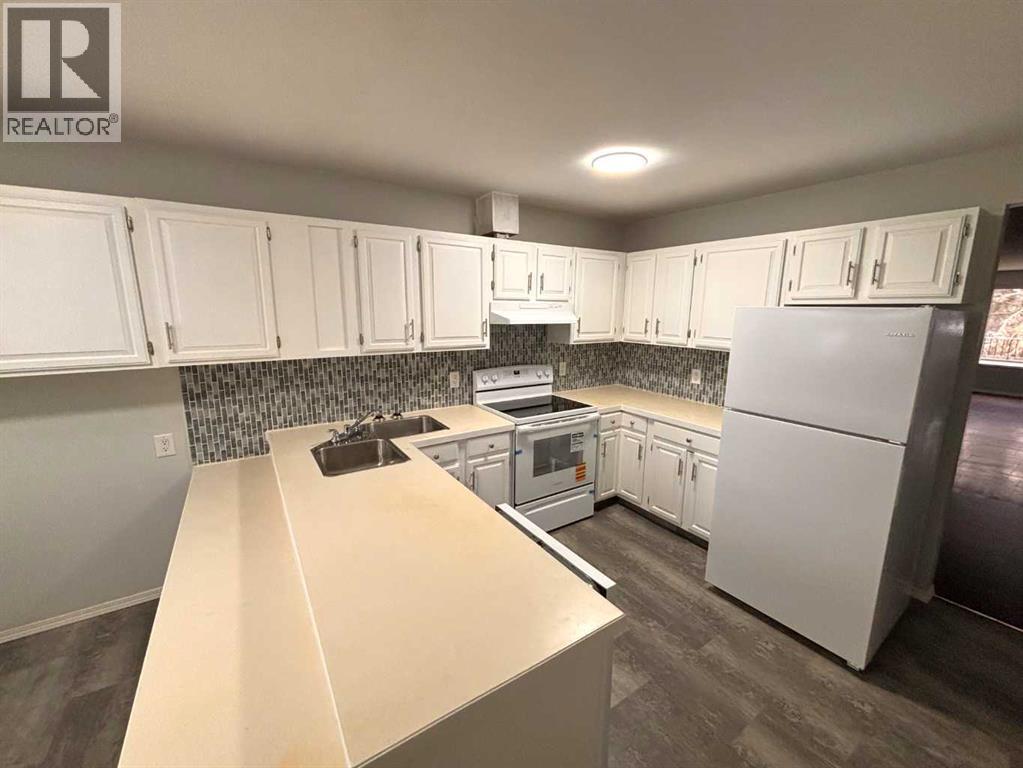 1108 10 Avenue N Property Photo 9