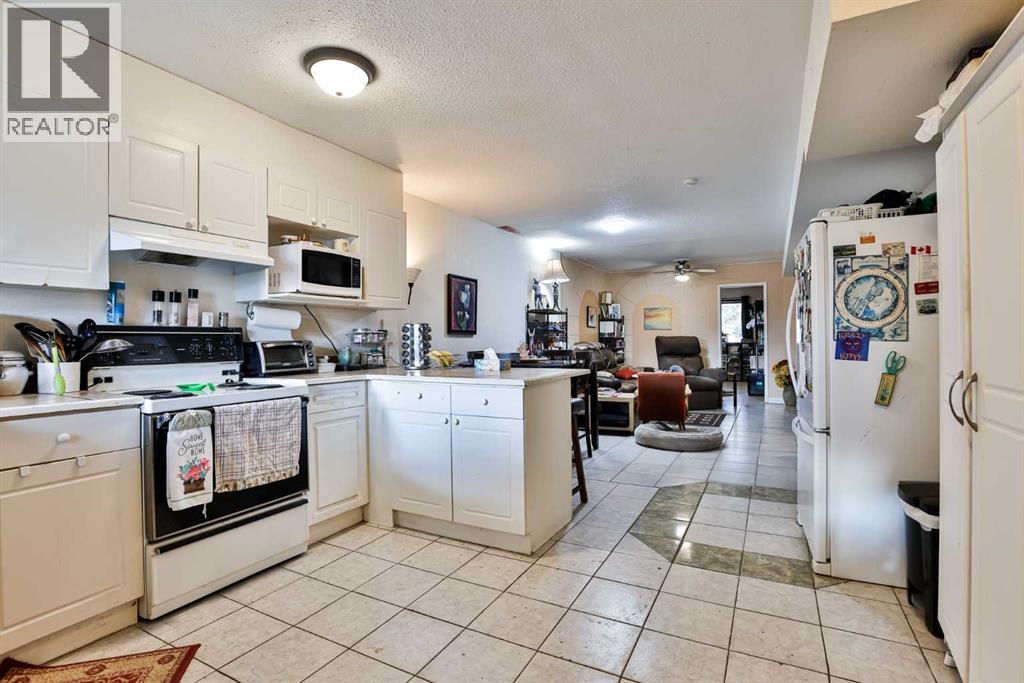 1108 10 Avenue N Property Photo 23