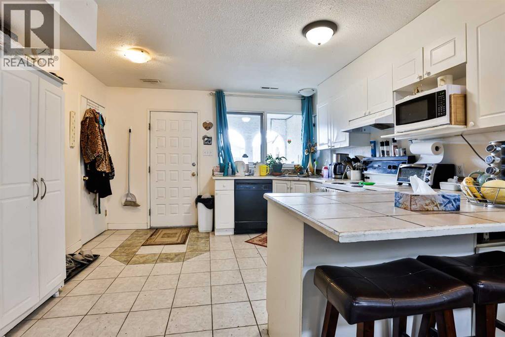 1108 10 Avenue N Property Photo 24