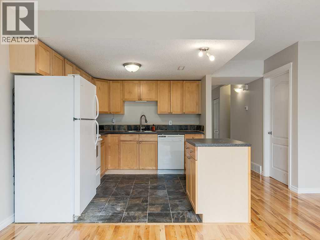 1540 29 Street Northwest Property Photo 7