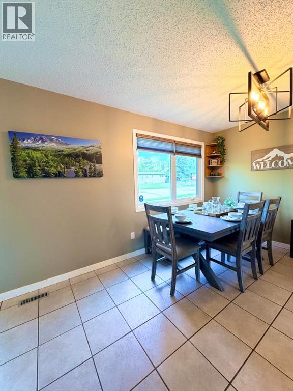 53 97 Avenue Property Photo 6