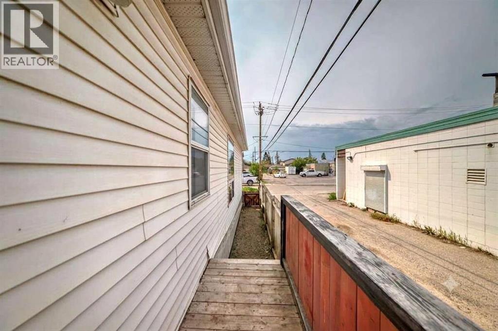 2714 74 Avenue Se Property Photo 18