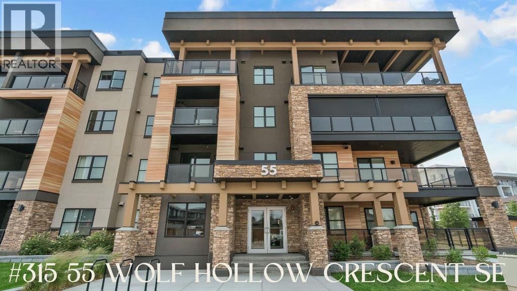 55 Wolf Hollow Crescent Southeast Property Photo 1