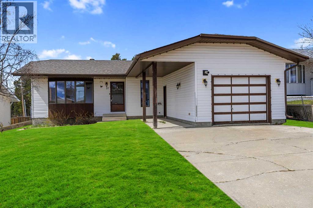 27 Tressa Street Property Photo 1
