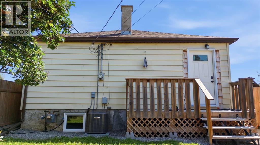 5928 51 Avenue Property Photo 26