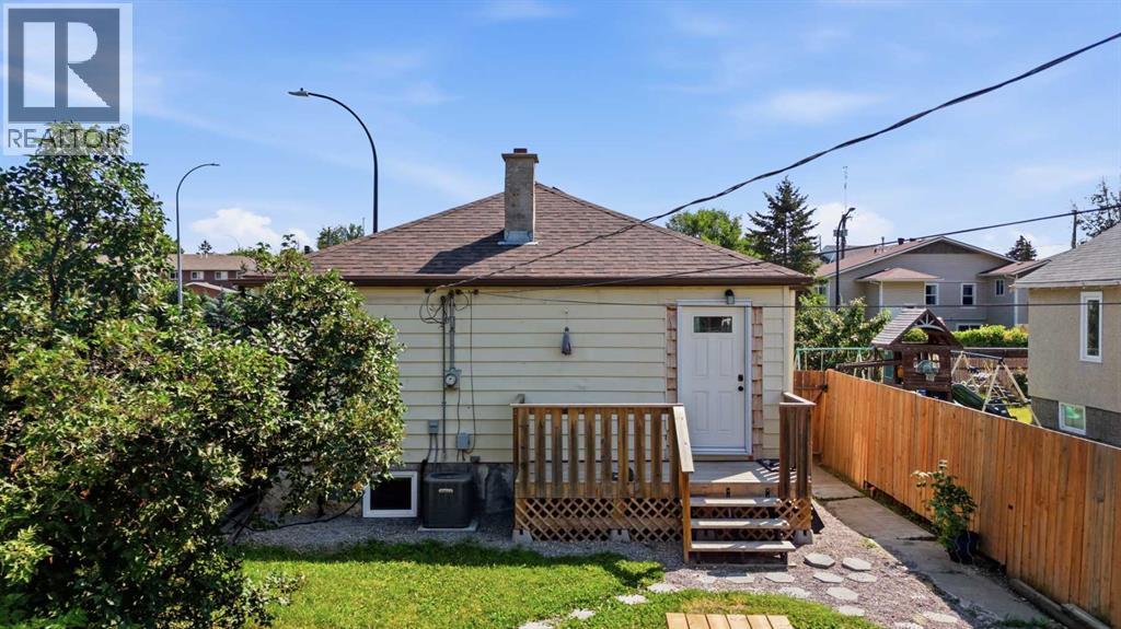 5928 51 Avenue Property Photo 27