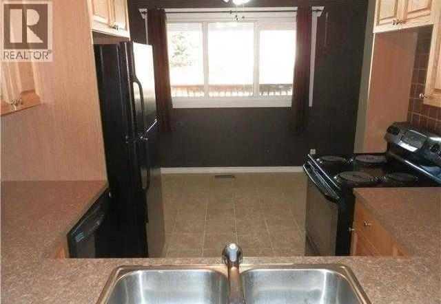 4906-4914 49 Street Property Photo 6