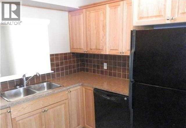 4906-4914 49 Street Property Photo 8