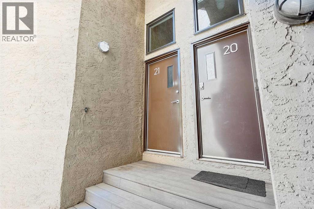 712 4 Street Northeast Property Photo 3