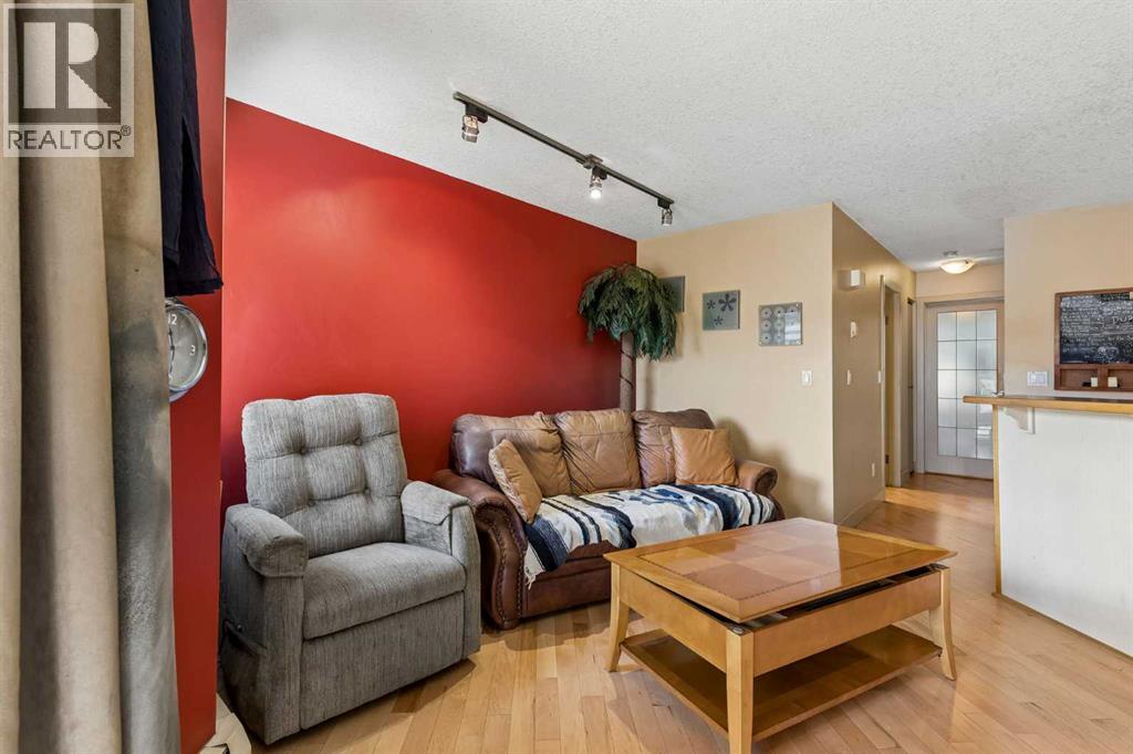 712 4 Street Northeast Property Photo 14