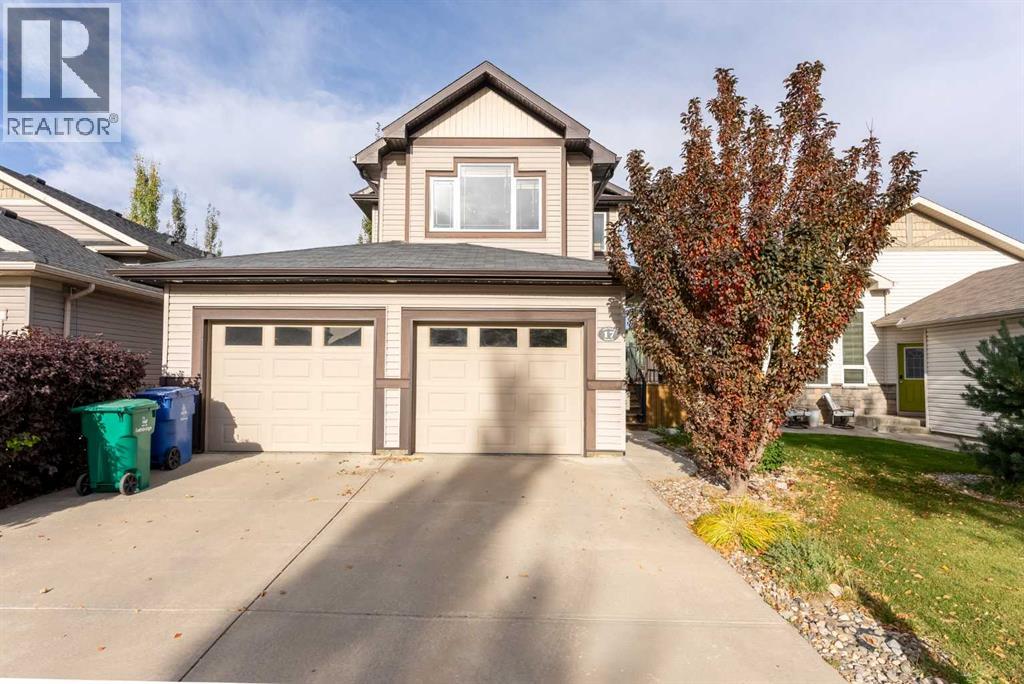 17 Coalbanks Link W Property Photo 2