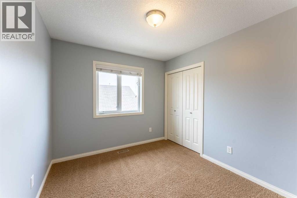 17 Coalbanks Link W Property Photo 20