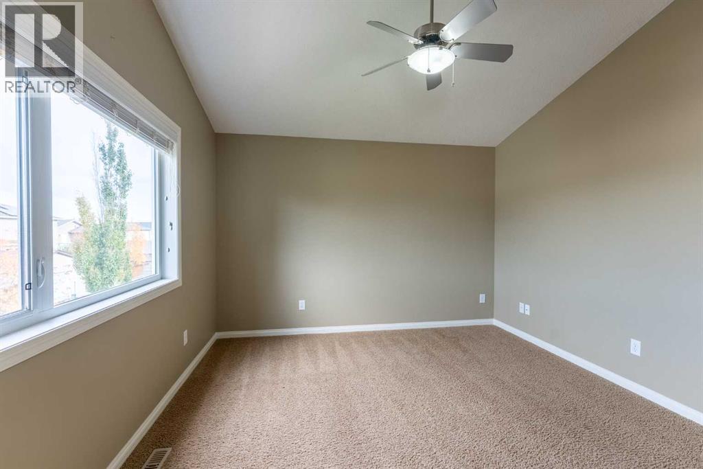 17 Coalbanks Link W Property Photo 24