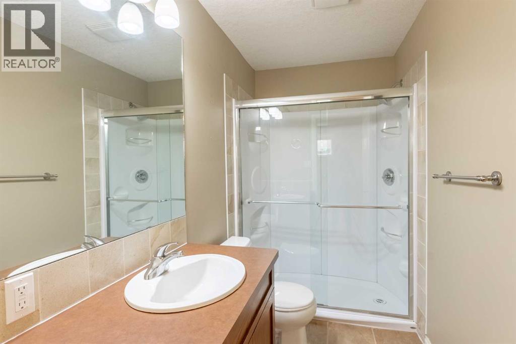 17 Coalbanks Link W Property Photo 34