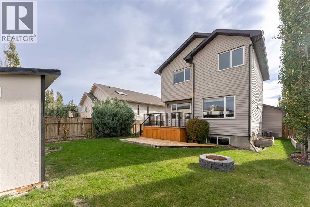 17 Coalbanks Link W Property Photo 41