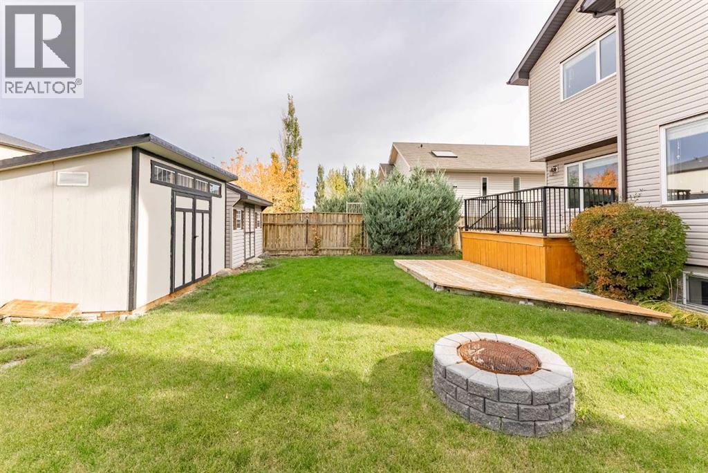 17 Coalbanks Link W Property Photo 42