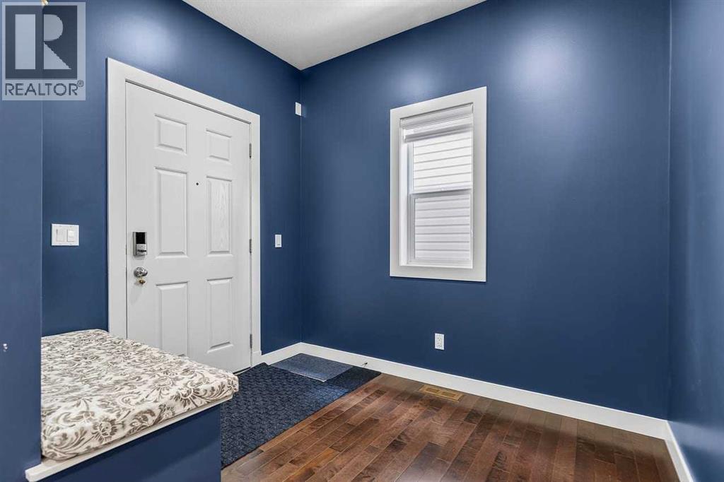 35 Copperleaf Crescent Se Property Photo 2