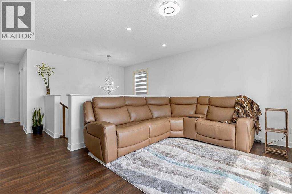 35 Copperleaf Crescent Se Property Photo 20