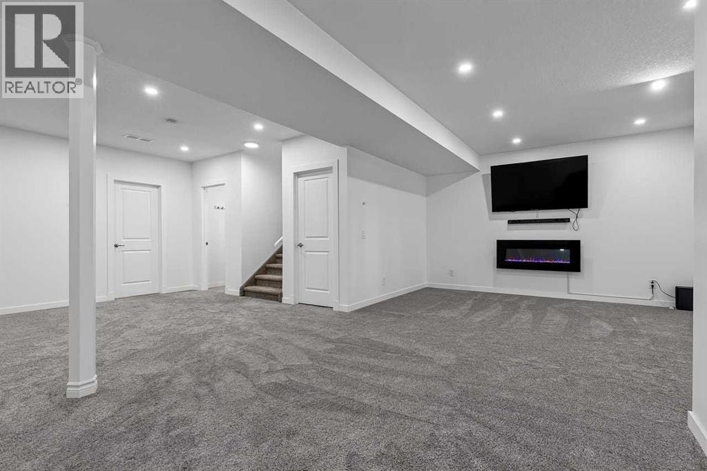 35 Copperleaf Crescent Se Property Photo 34