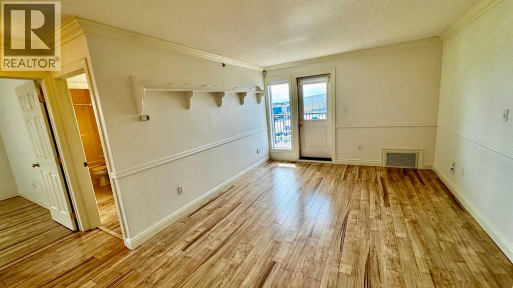9919 99 Avenue Property Photo 13